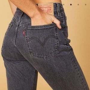 wedgie straight levi’s